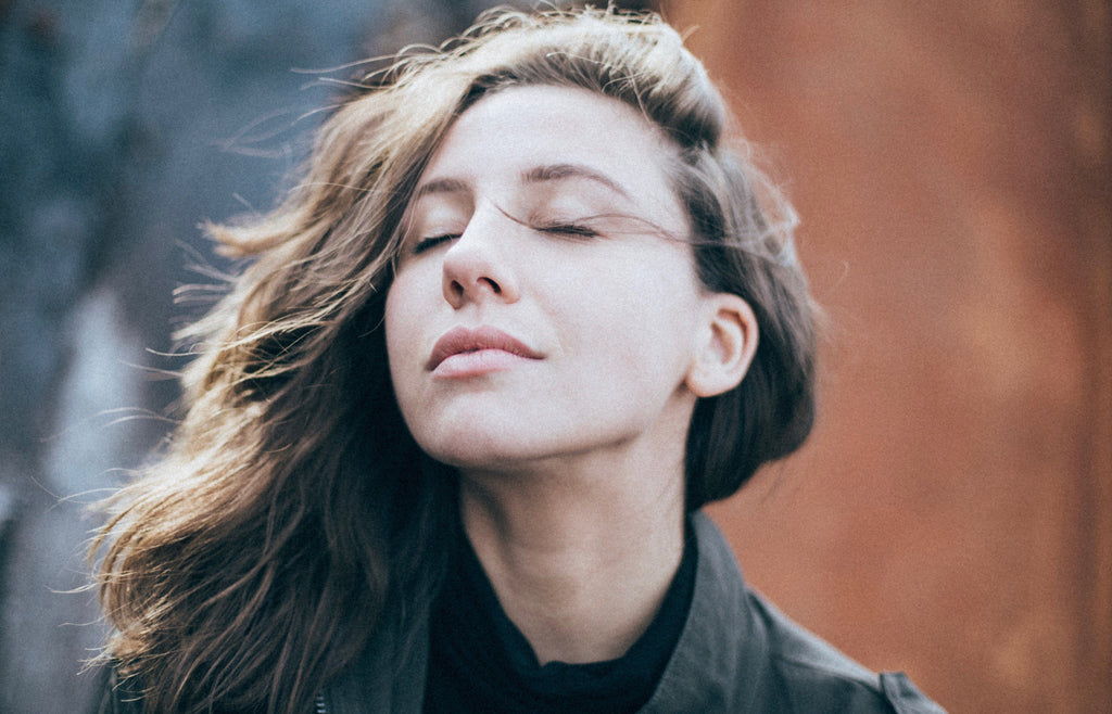 6 Zero Waste Ways to Cure Chapped Winter Lips