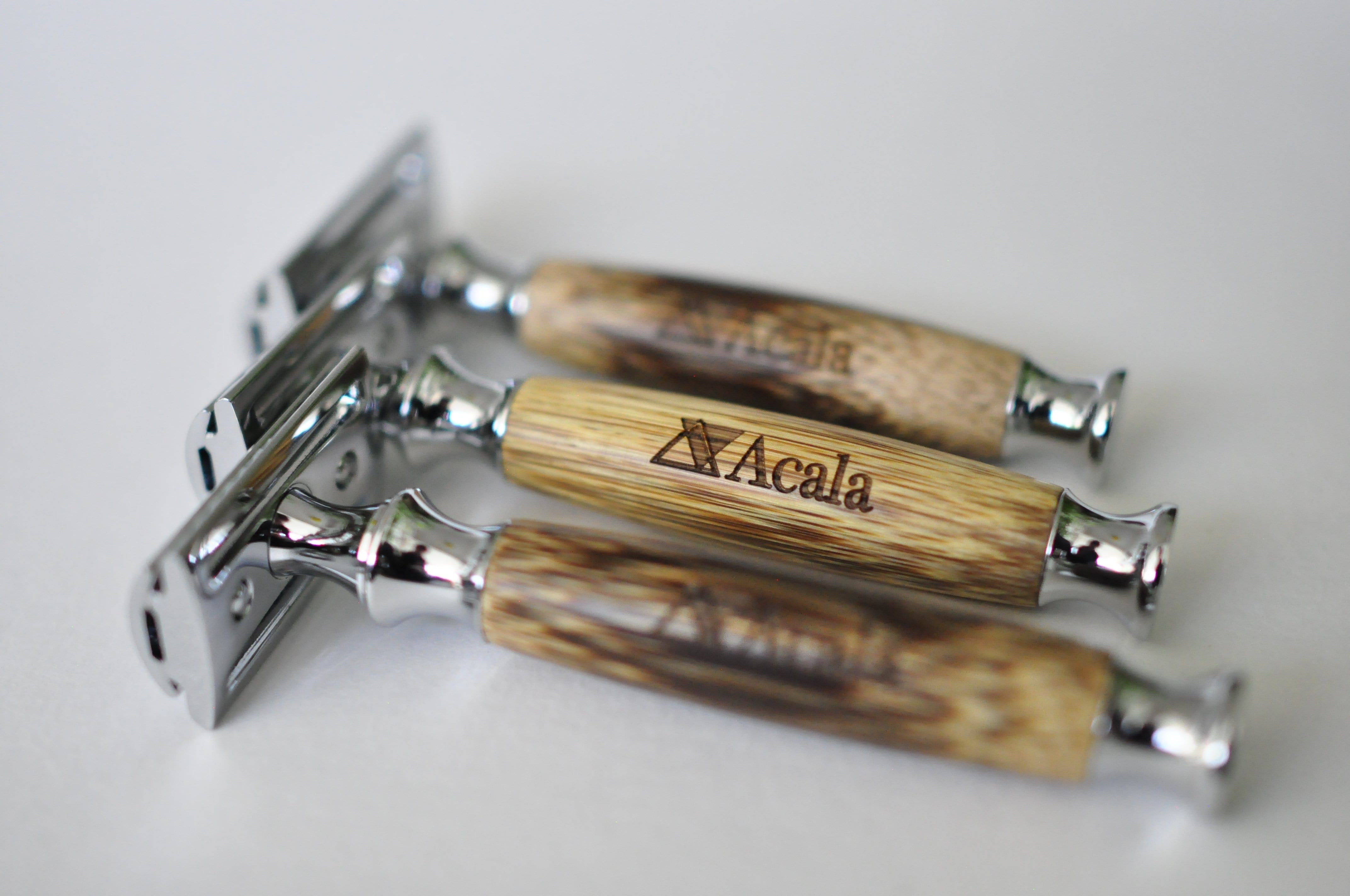 Safety Razor with Bamboo Wood Handle (with blades) | Plastic-Free - Acala